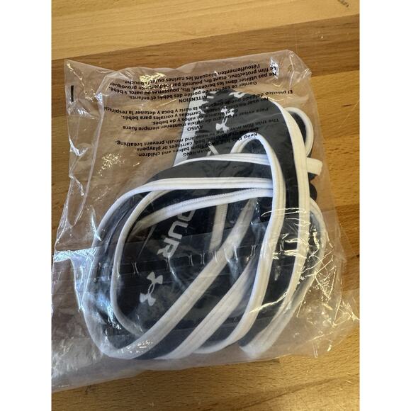 UNDER ARMOUR Girls Crossback Black Sports Bra~Girls Size Youth XL - Picture 4 of 4